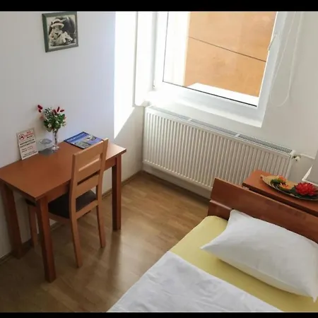 Pansion Centar Bed & Breakfast *